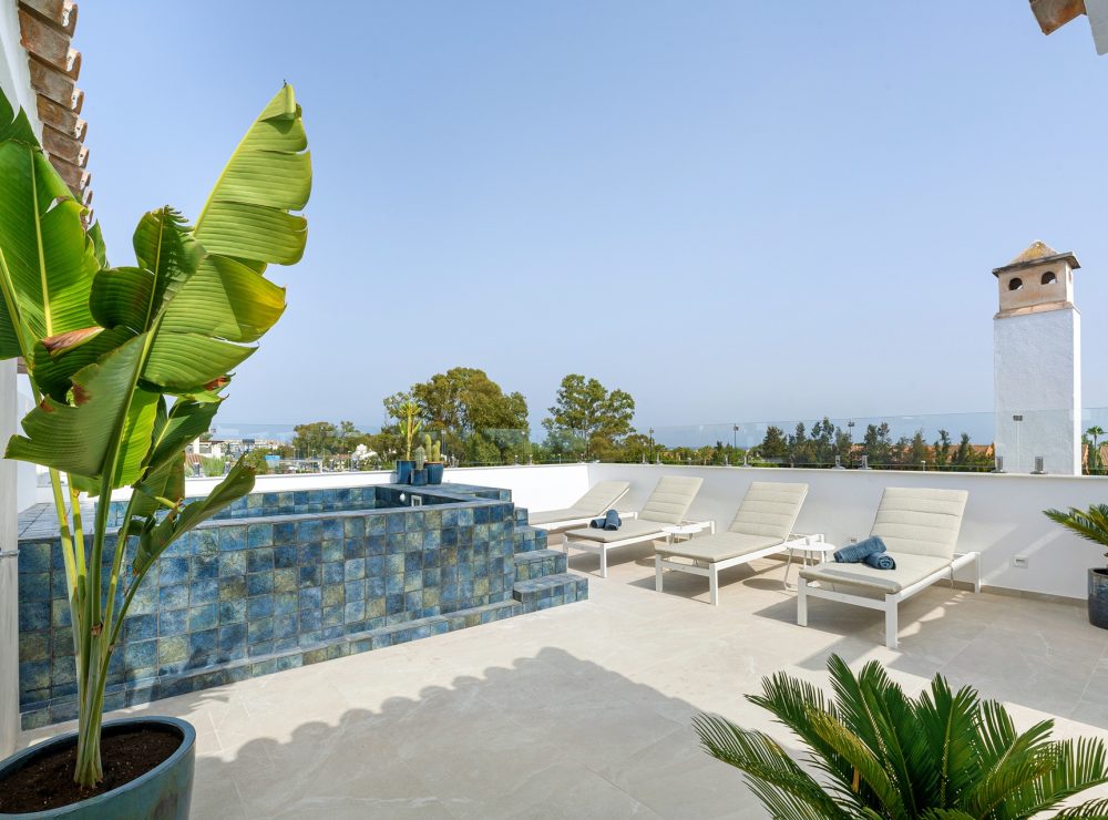 Duplex penthouse Lira Mirador del Rodeo Nueva Andalucia Marbella