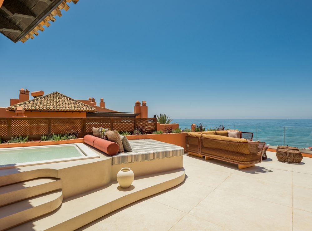 La Morera 521 beachfront duplex penthouse La Morera Los Monteros Marbella East
