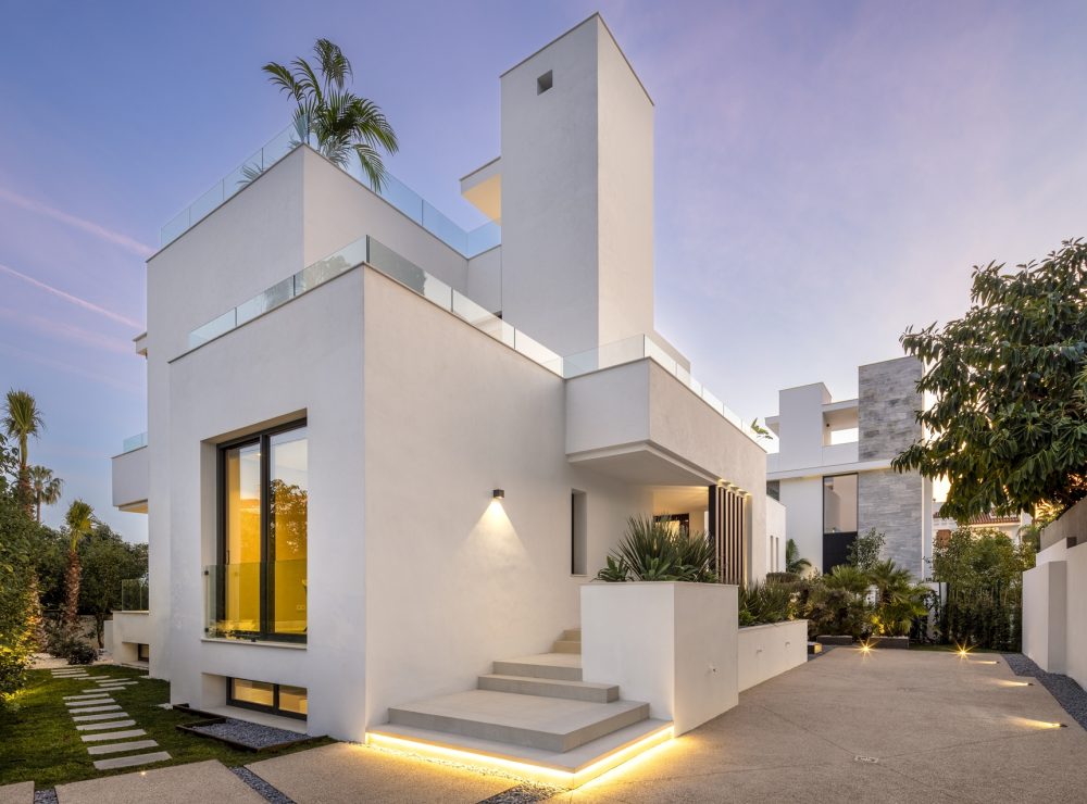 Los Angeles 185 beachside villa Cortijo Blanco San Pedro de Alcanta Marbella