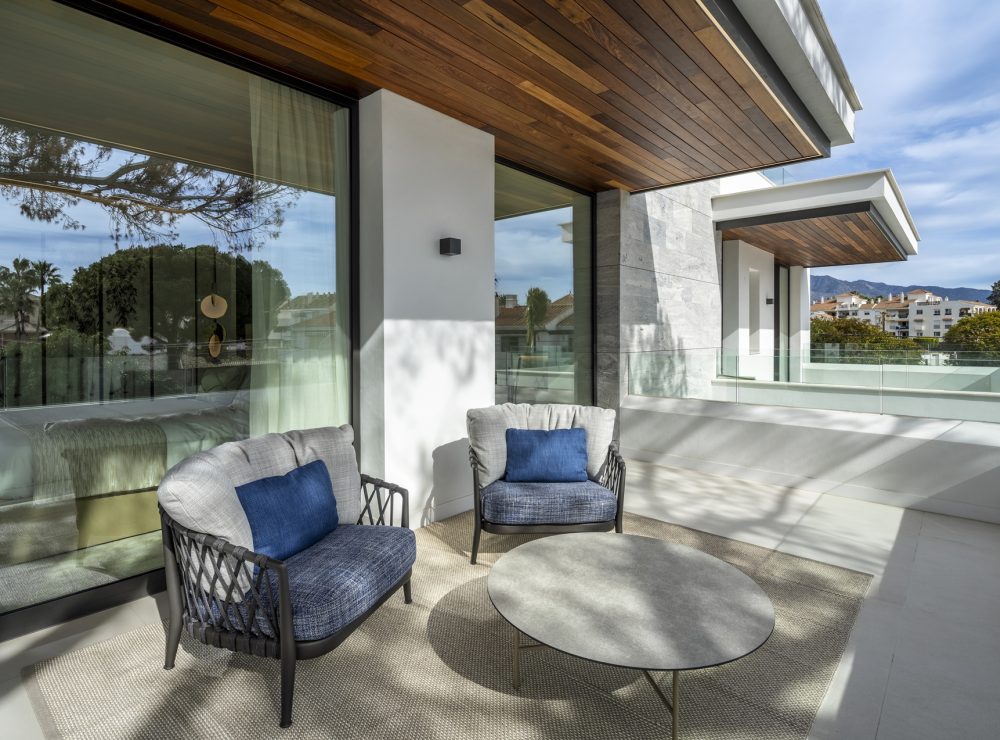 Los Angeles 185 beachside villa Cortijo Blanco San Pedro de Alcanta Marbella