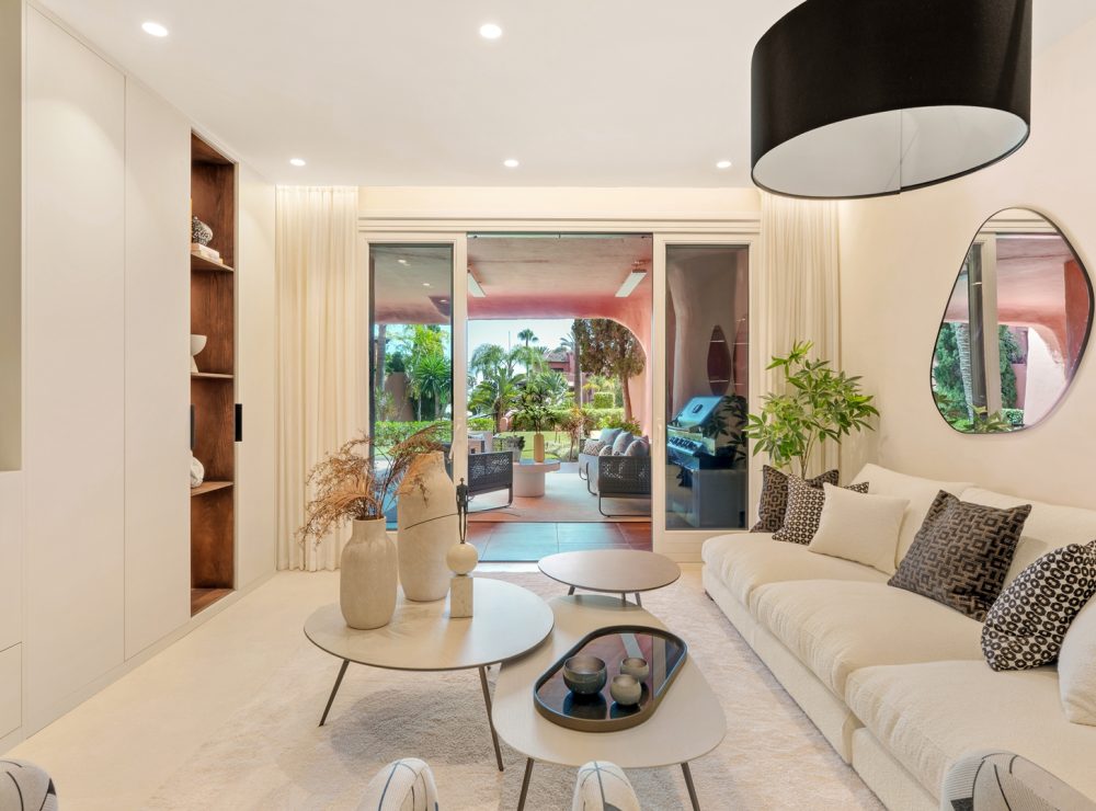 Torre Bermeja 1802 beachside apartment New Golden Mile Estepona