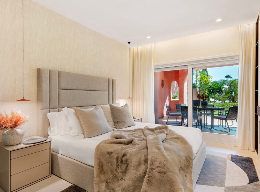 Torre Bermeja 1802 beachside apartment New Golden Mile Estepona