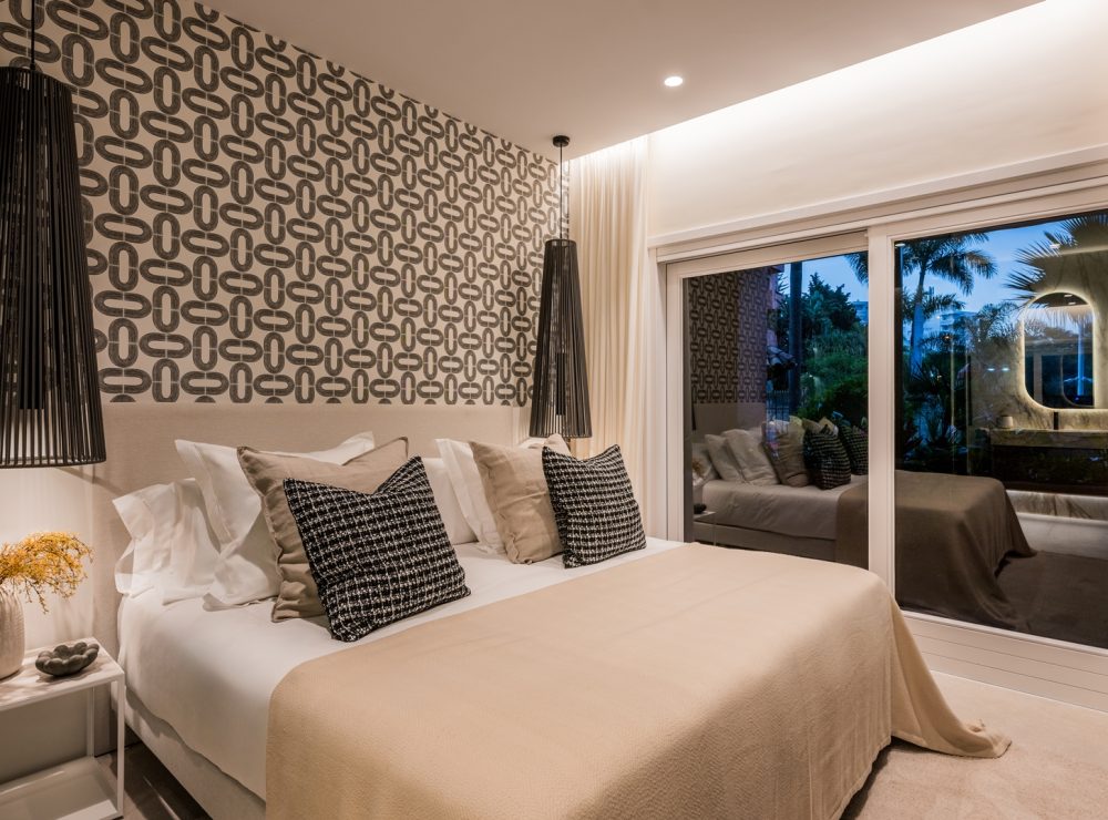 Torre Bermeja 1802 beachside apartment New Golden Mile Estepona