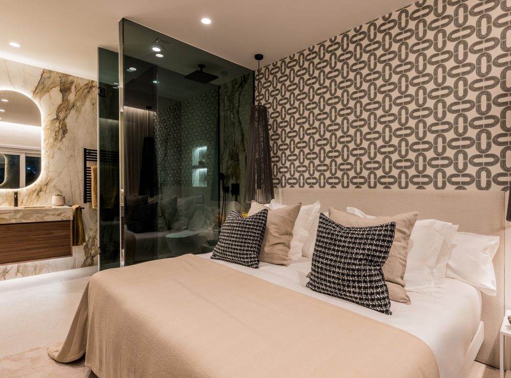 Torre Bermeja 1802 beachside apartment New Golden Mile Estepona
