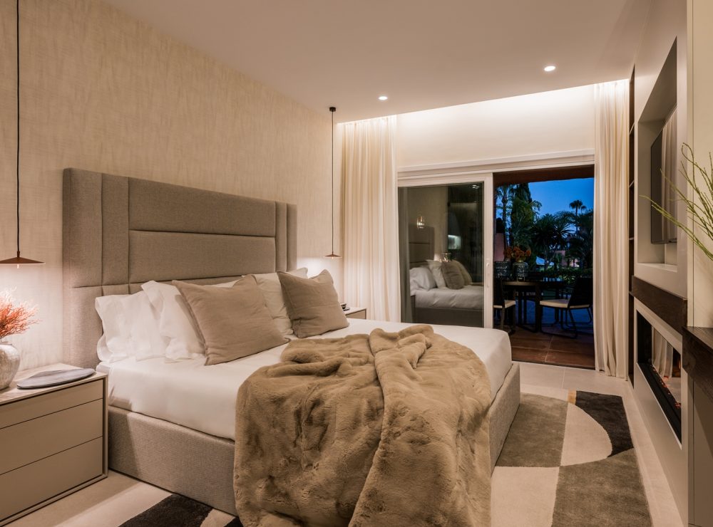 Torre Bermeja 1802 beachside apartment New Golden Mile Estepona