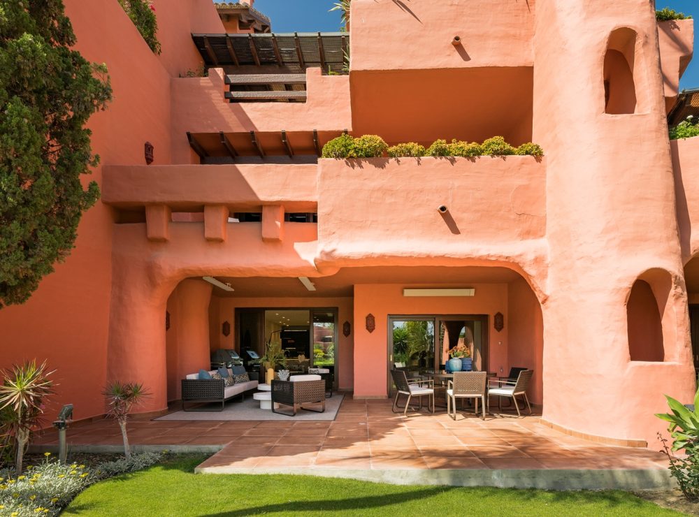 Torre Bermeja 1802 beachside apartment New Golden Mile Estepona