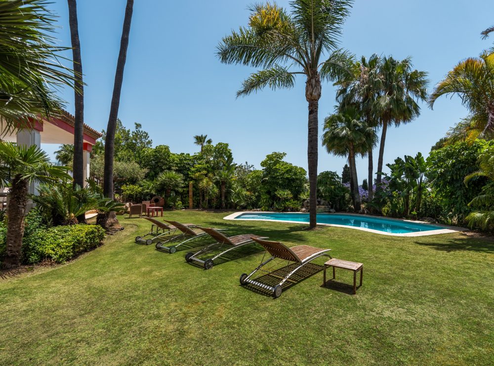 Casa Ana villa Altos de Puente Romano Marbella Golden Mile sea views