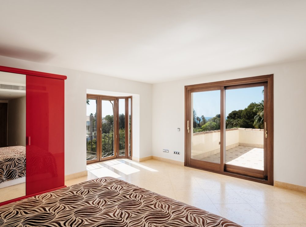 Casa Ana villa Altos de Puente Romano Marbella Golden Mile sea views