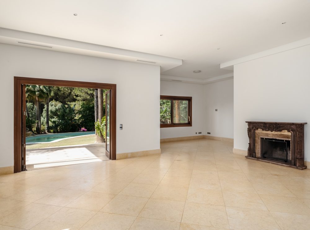 Casa Ana villa Altos de Puente Romano Marbella Golden Mile sea views