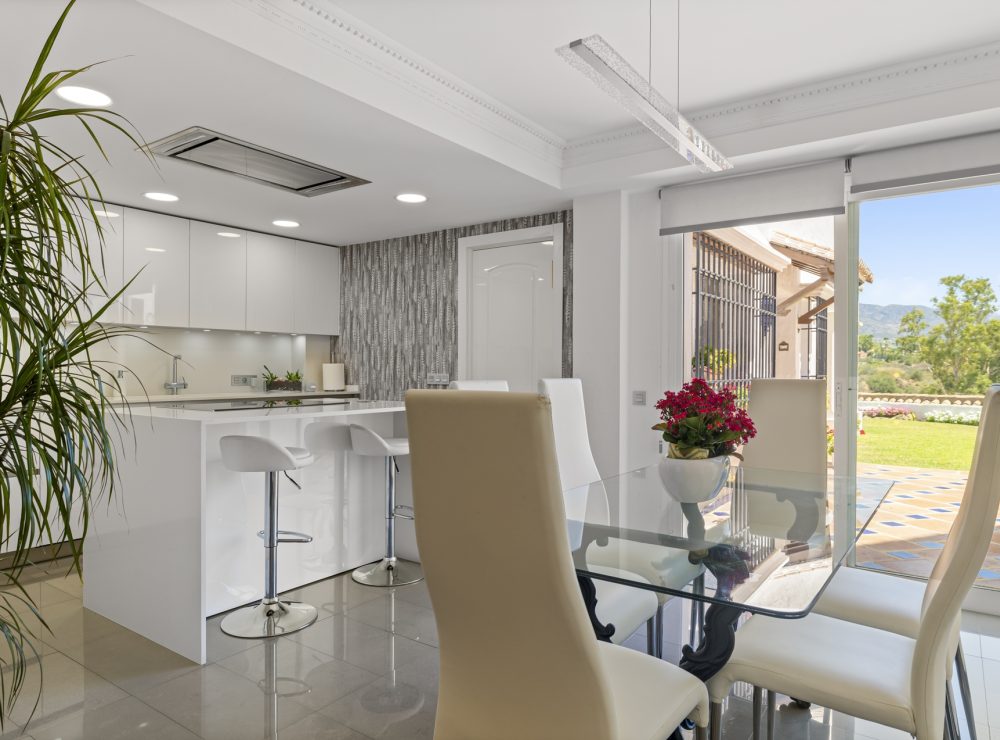 Townhouse Los Toreros Nueva Andalucia Puerto Banus Marbella