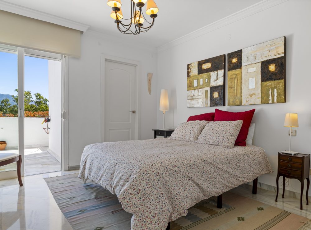 Townhouse Los Toreros Nueva Andalucia Puerto Banus Marbella