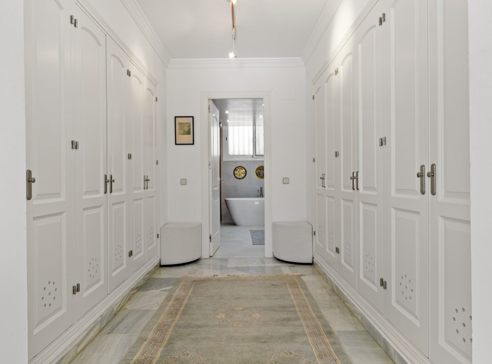 Townhouse Los Toreros Nueva Andalucia Puerto Banus Marbella