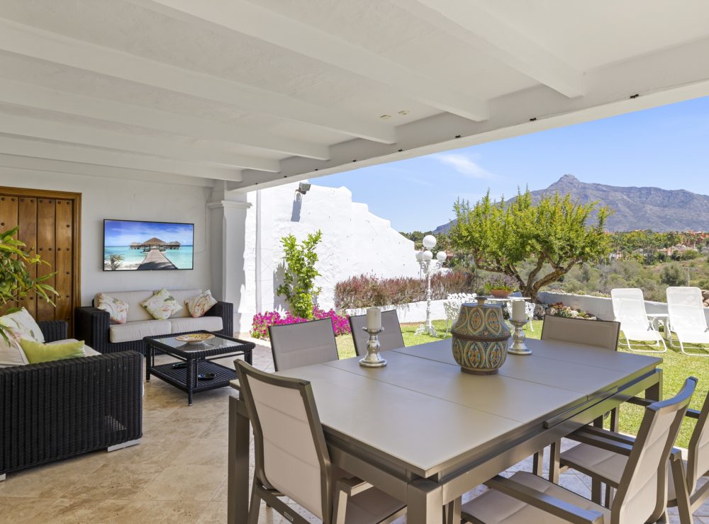 Townhouse Los Toreros Nueva Andalucia Puerto Banus Marbella