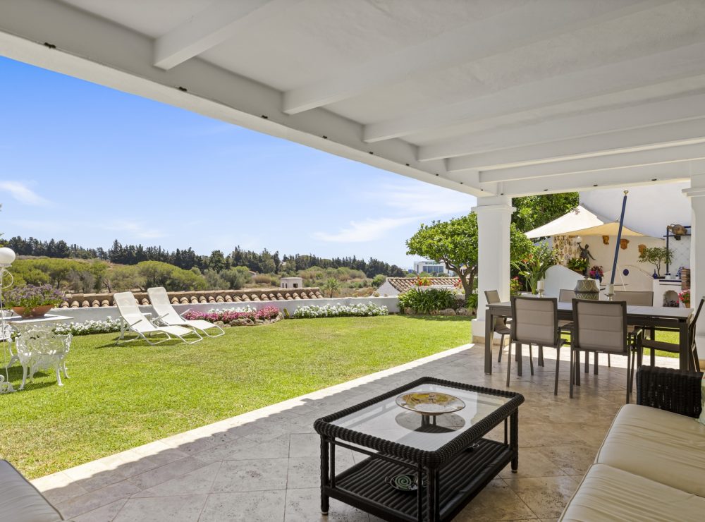 Townhouse Los Toreros Nueva Andalucia Puerto Banus Marbella