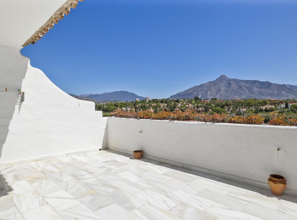 Townhouse Los Toreros Nueva Andalucia Puerto Banus Marbella