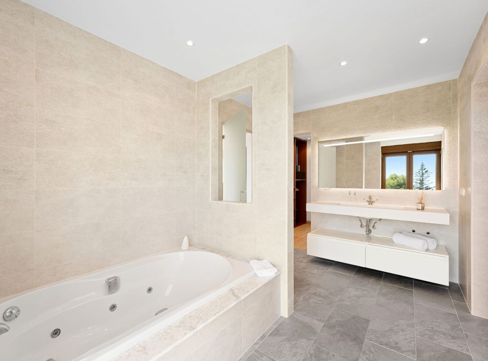 Villa El Paraiso Alto Benahavis Marbella