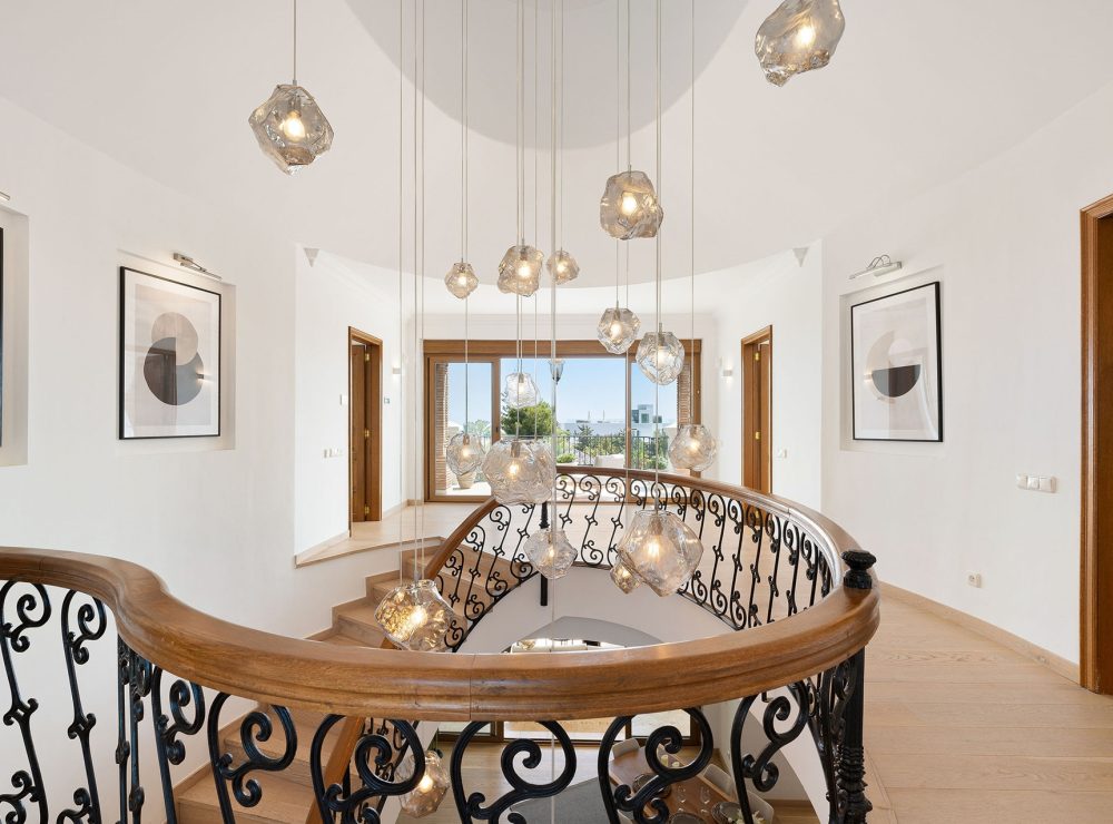 Villa El Paraiso Alto Benahavis Marbella