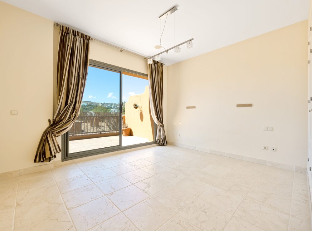 Corner penthouse Benatalaya Benahavis Marbella