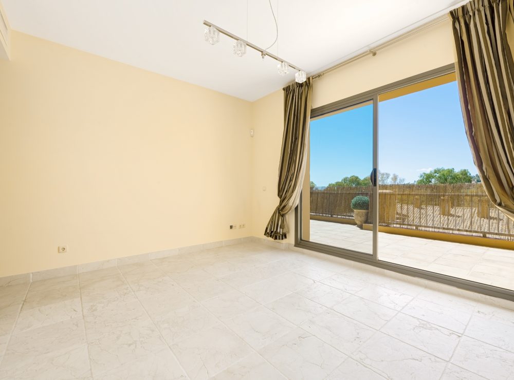Corner penthouse Benatalaya Benahavis Marbella