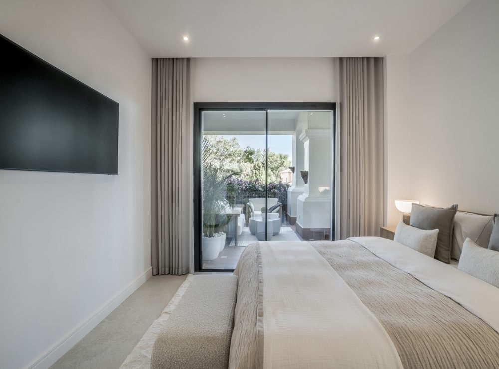 Altos Reales ground floor apartment Sierra Blanca Marbella Golden Mile