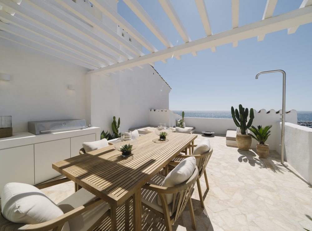 Banus 4 apartment sea views Puerto Banus Marbella