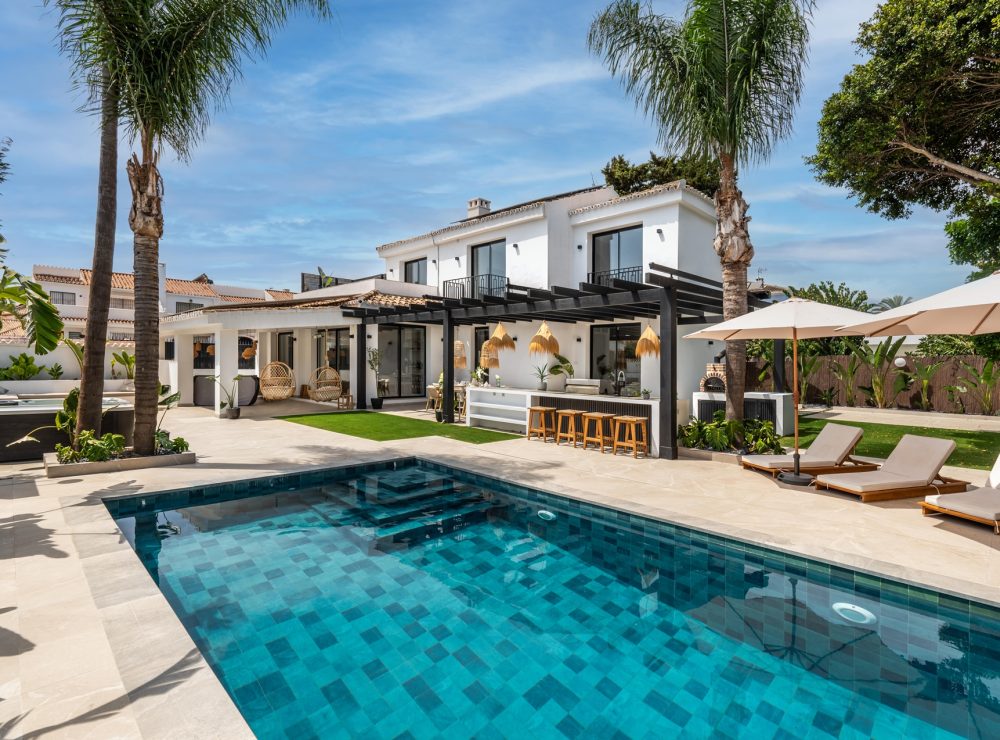 Villa Maria beachside villa Las Petunias San Pedro de Alcantara Marbella