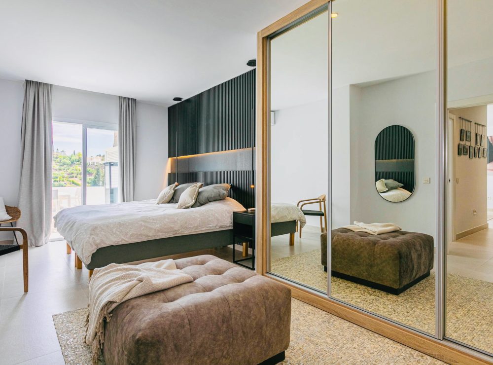 Stunning ground floor apartment El Mirador La Quinta Benahavis Marbella