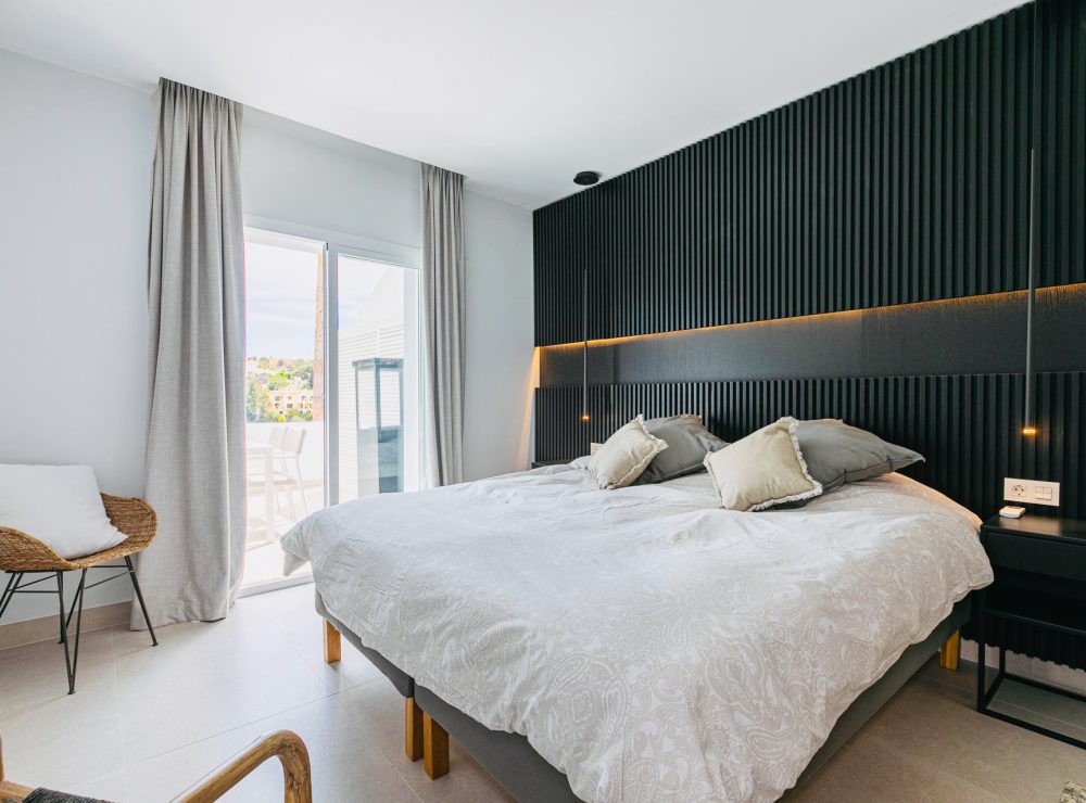 Stunning ground floor apartment El Mirador La Quinta Benahavis Marbella