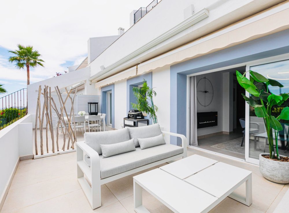 Stunning ground floor apartment El Mirador La Quinta Benahavis Marbella