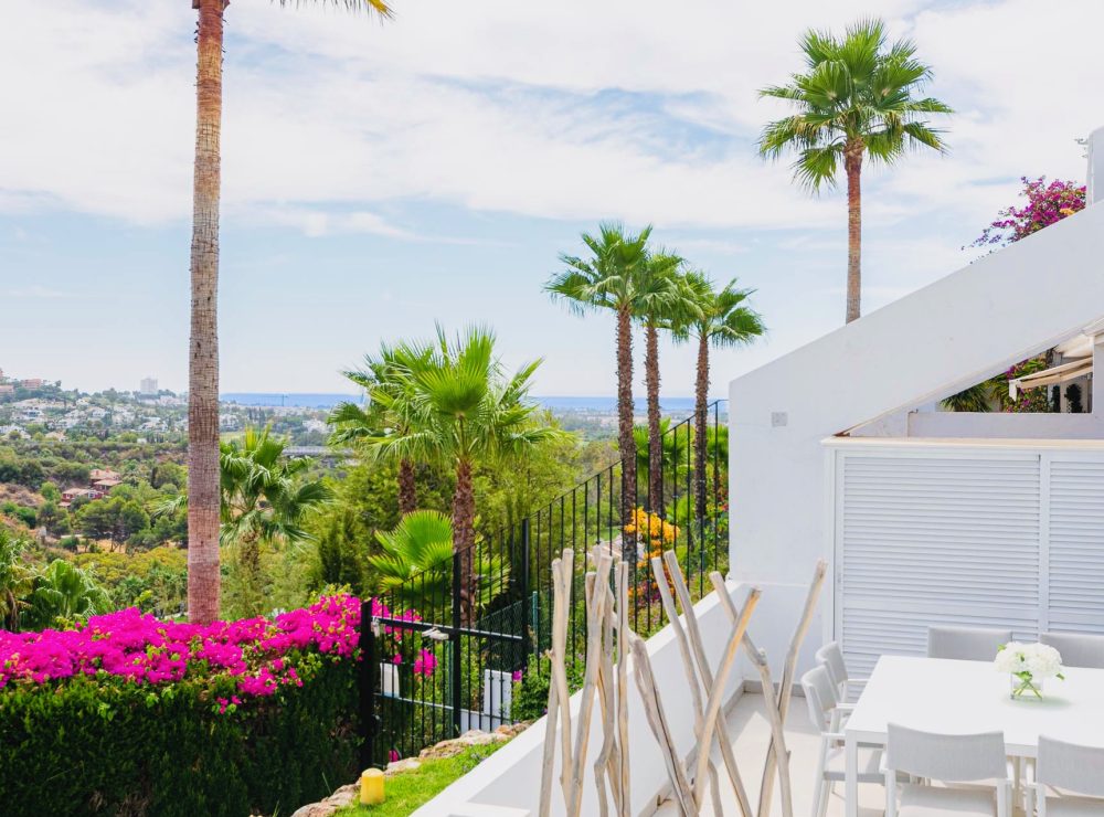 Stunning ground floor apartment El Mirador La Quinta Benahavis Marbella