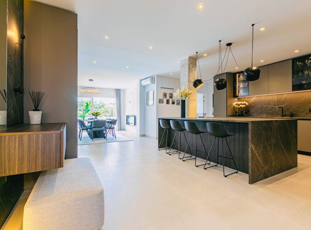 Stunning ground floor apartment El Mirador La Quinta Benahavis Marbella
