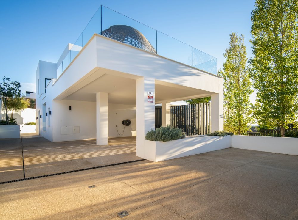 Villa Alfma sea views Nueva Andalucia Marbella