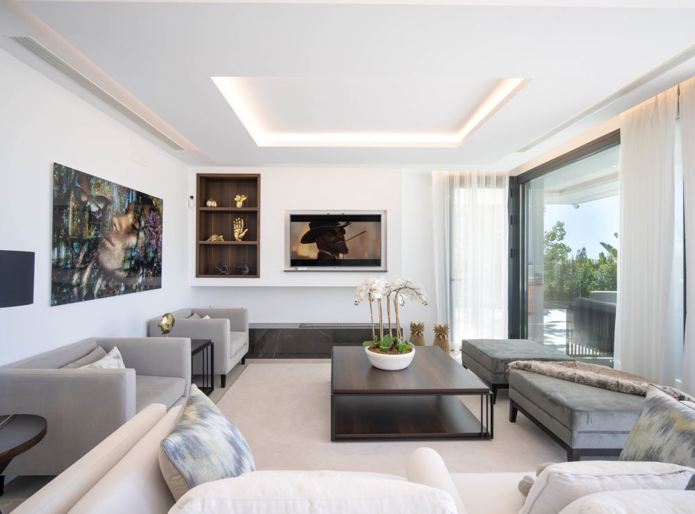 Villa Alfma sea views Nueva Andalucia Marbella