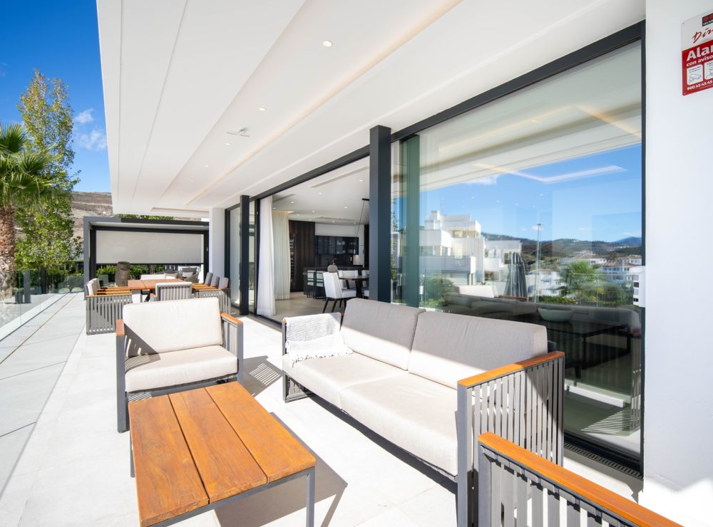 Villa Alfma sea views Nueva Andalucia Marbella