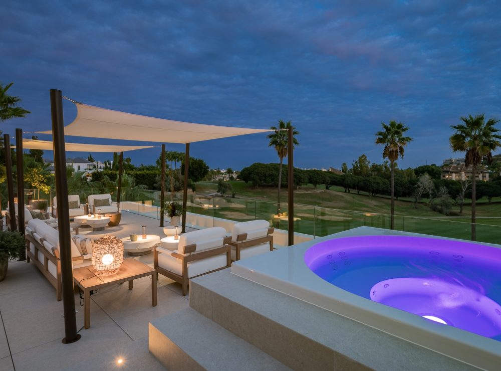 Casa Tesalia villa Nueva Andalucia Marbella