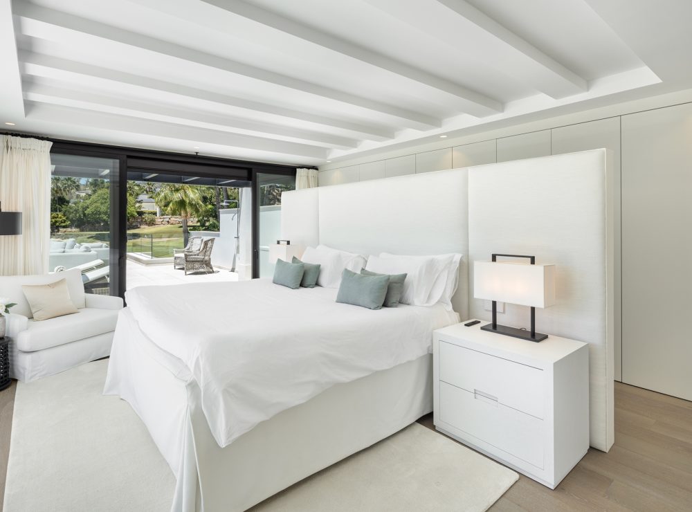 Auriga 36 villa Nueva Andalucia Marbella golf