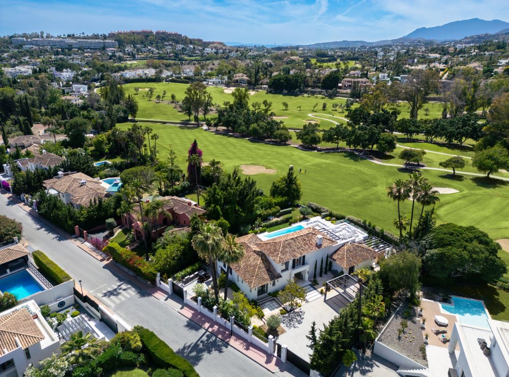 Auriga 36 villa Nueva Andalucia Marbella golf