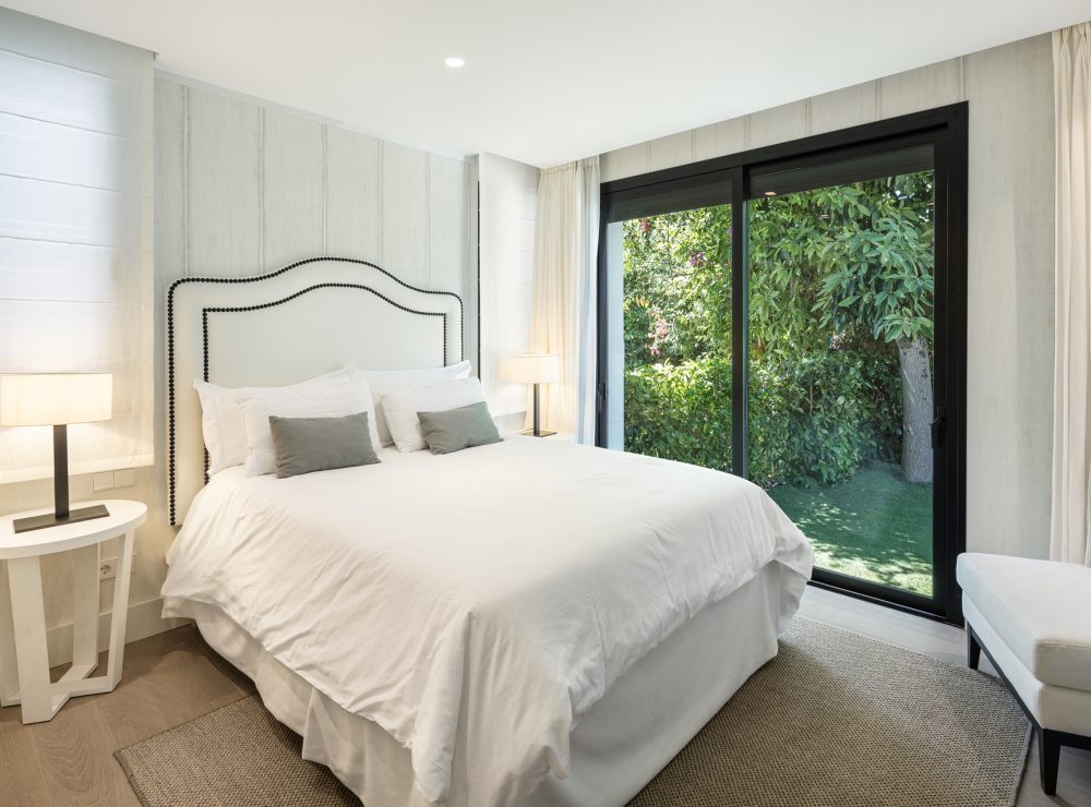 Auriga 36 villa Nueva Andalucia Marbella golf