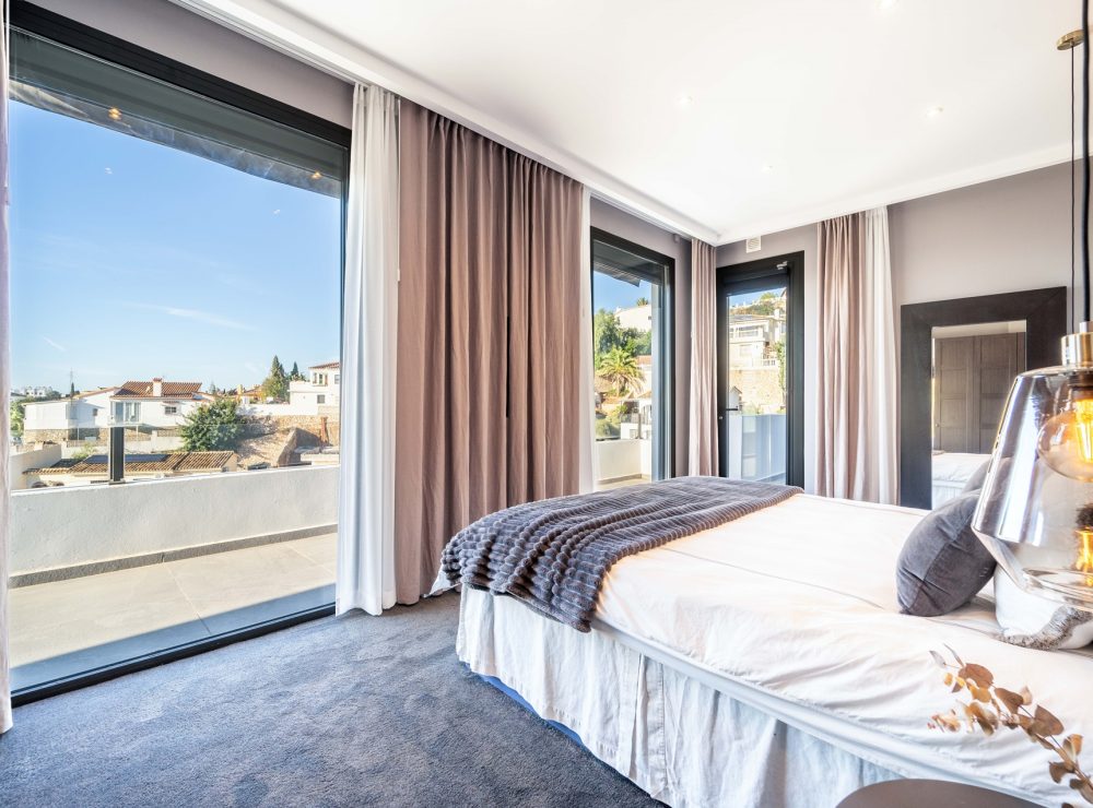 Villa Evellen Torreblanca Fuengirola sea views Marbella