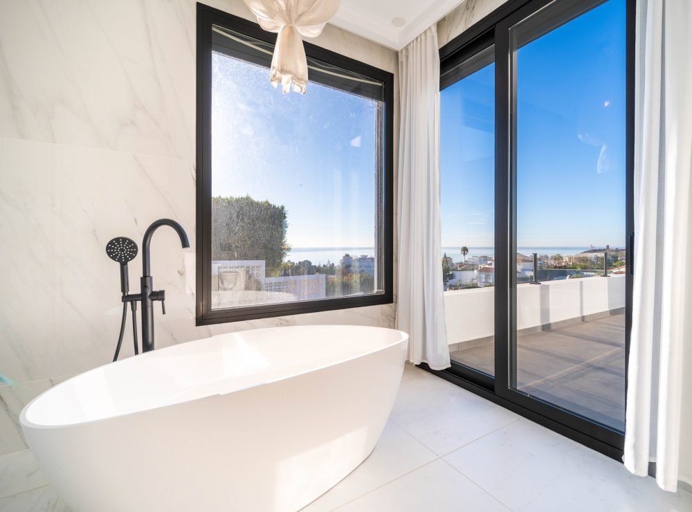 Villa Evellen Torreblanca Fuengirola sea views Marbella
