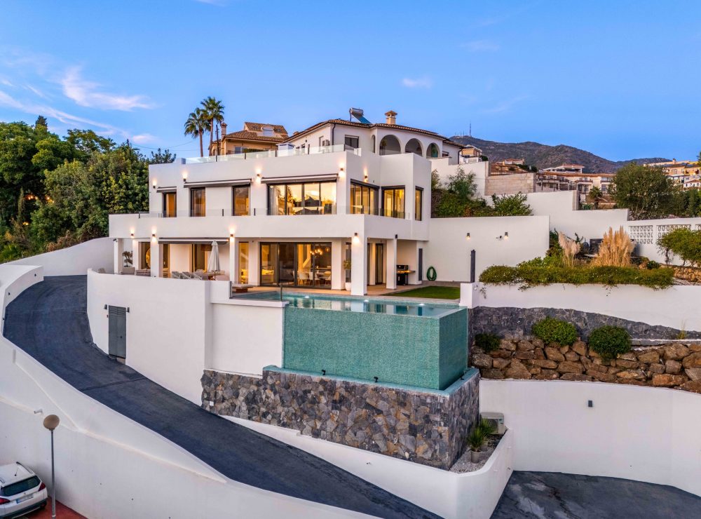 Villa Evellen Torreblanca Fuengirola sea views Marbella