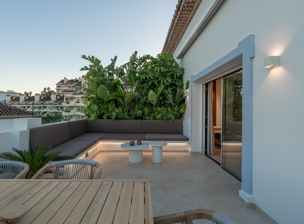 Las Lolas 16 duplex penthouse  Nueva Andalucia Marbella