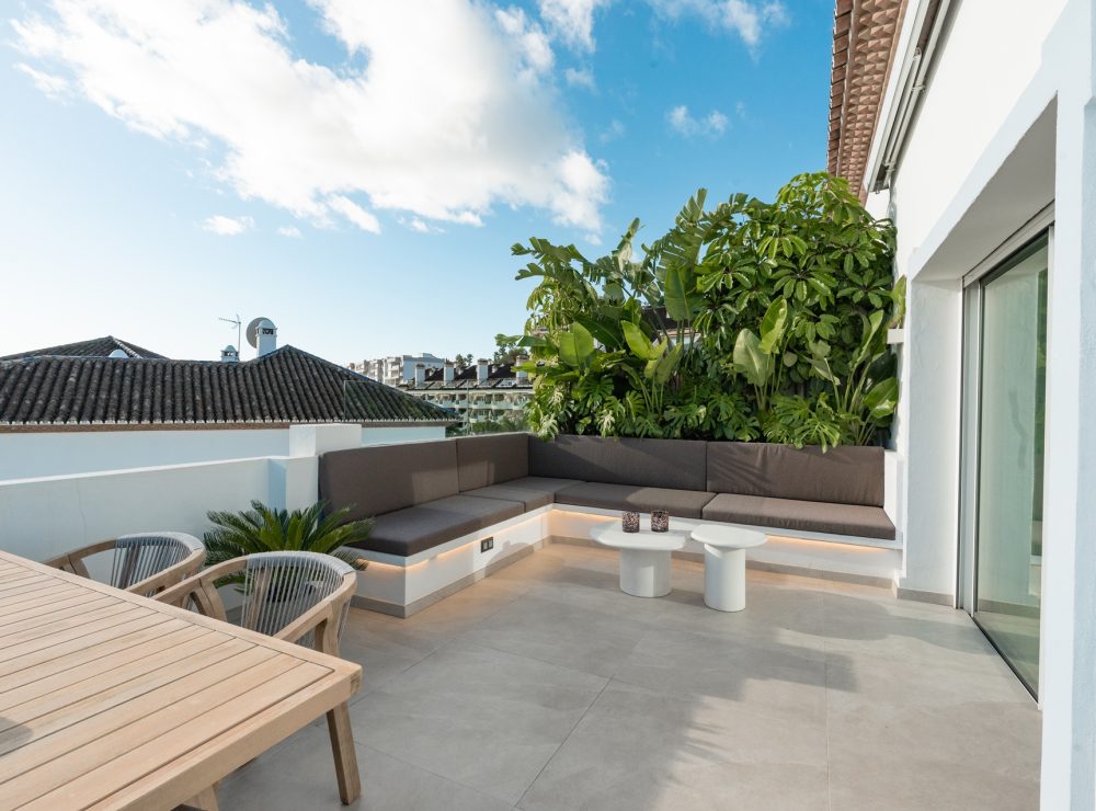 Las Lolas 16 duplex penthouse  Nueva Andalucia Marbella