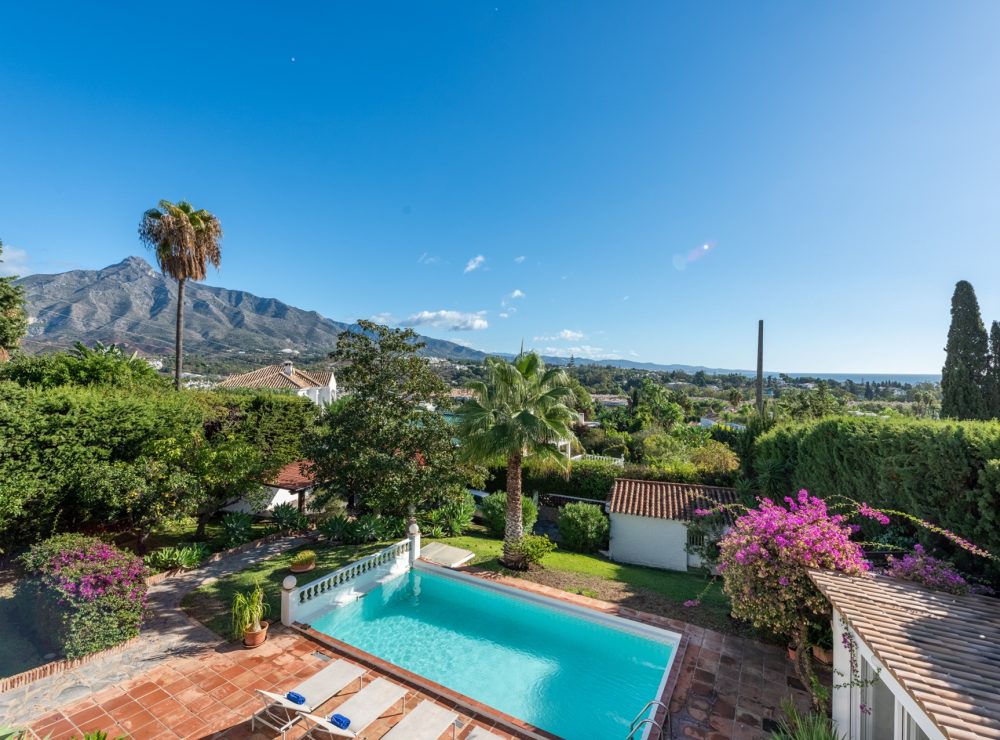 Villa Casa Lonicera Nueva Andalucia Marbella