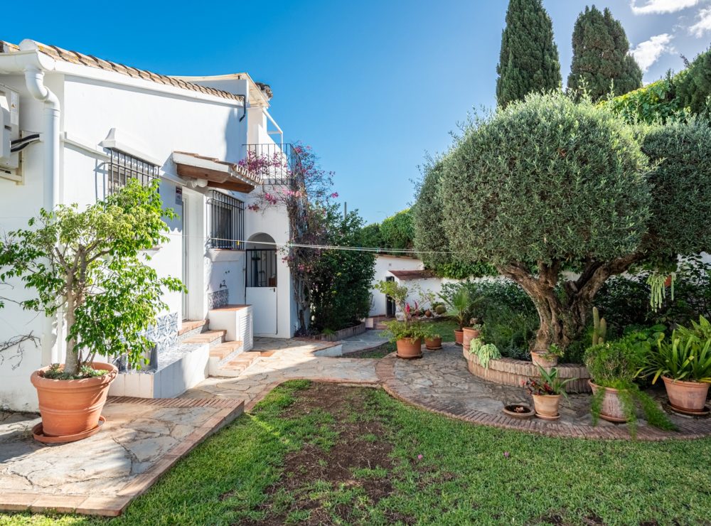 Villa Casa Lonicera Nueva Andalucia Marbella