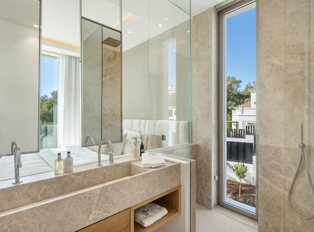 Villa Olivia La Cerquilla Nueva Andalucia Marbella