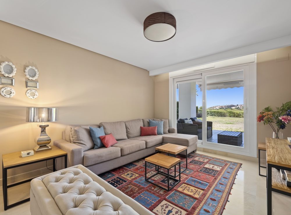 Ground floor apartment Los Robles de los Arqueros Benahavis Marbella