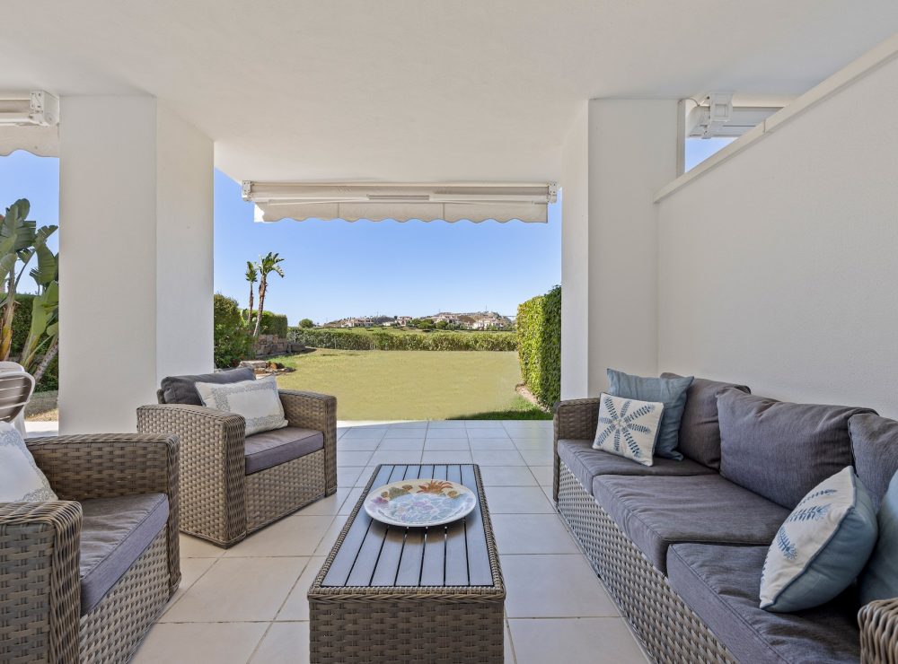 Ground floor apartment Los Robles de los Arqueros Benahavis Marbella