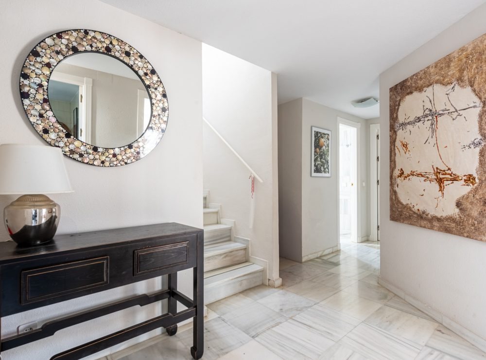 Duplex penthouse Nueva Andalucia Marbella los naranjos