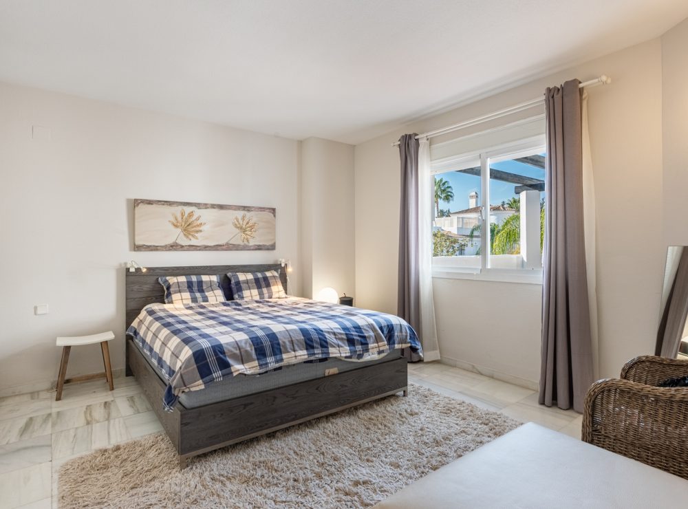 Duplex penthouse Nueva Andalucia Marbella los naranjos
